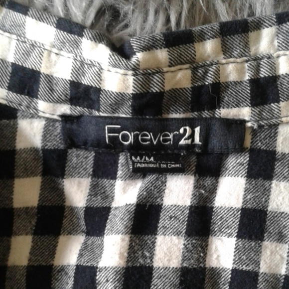Flannel Checkered Long-sleeve Butt… - Picture 3 of 6